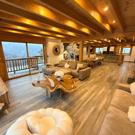White Ecrin Chalet *