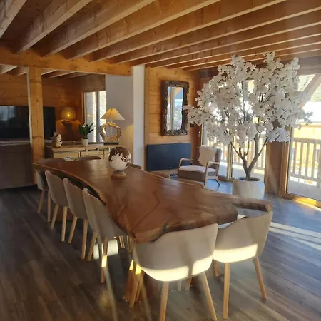 White Ecrin Chalet Allos