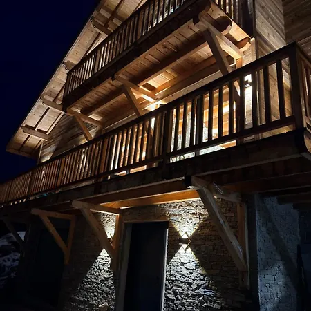 Chalet White Ecrin